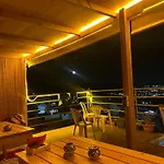 Arinas Surf Hostel