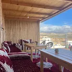 Arinas Surf Hostel